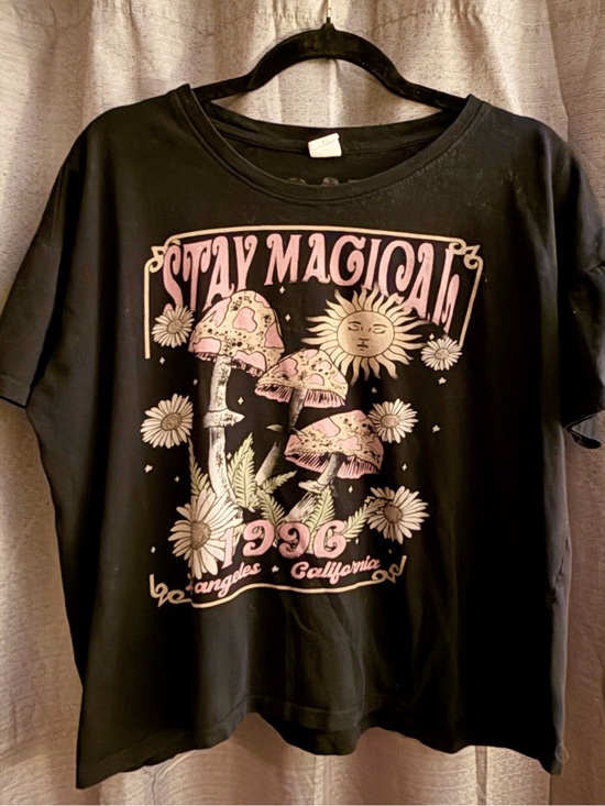 Vibe N’ Tops - ✨ 3/$20 Boho Cotton Women’s Tee/Top with pink and cream mushrooms/sun XL